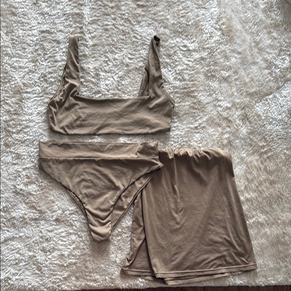 Djerf Avenue Swim in Biscuit